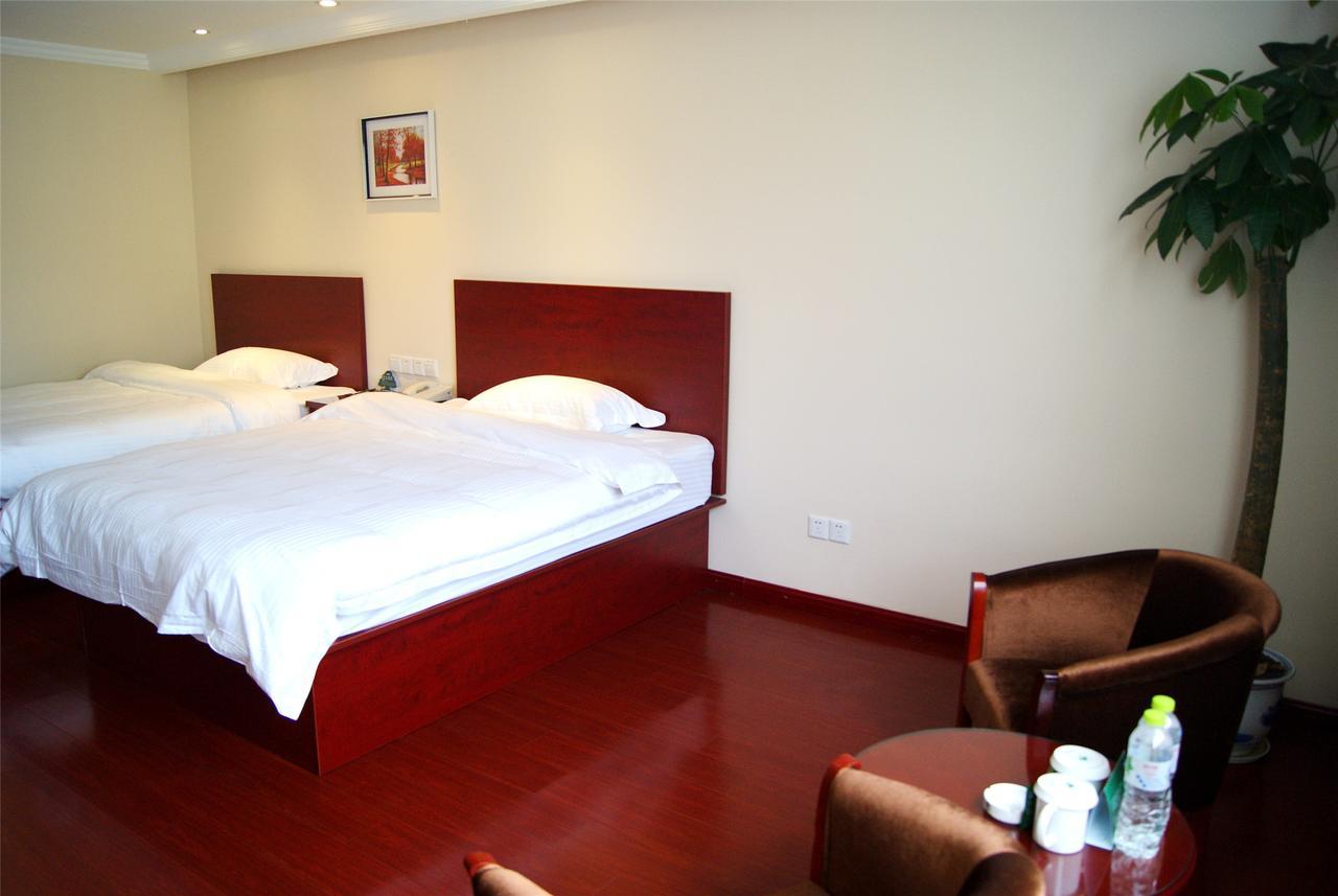Greentree Inn Jiujiang Railway Station Business Hotel Buitenkant foto