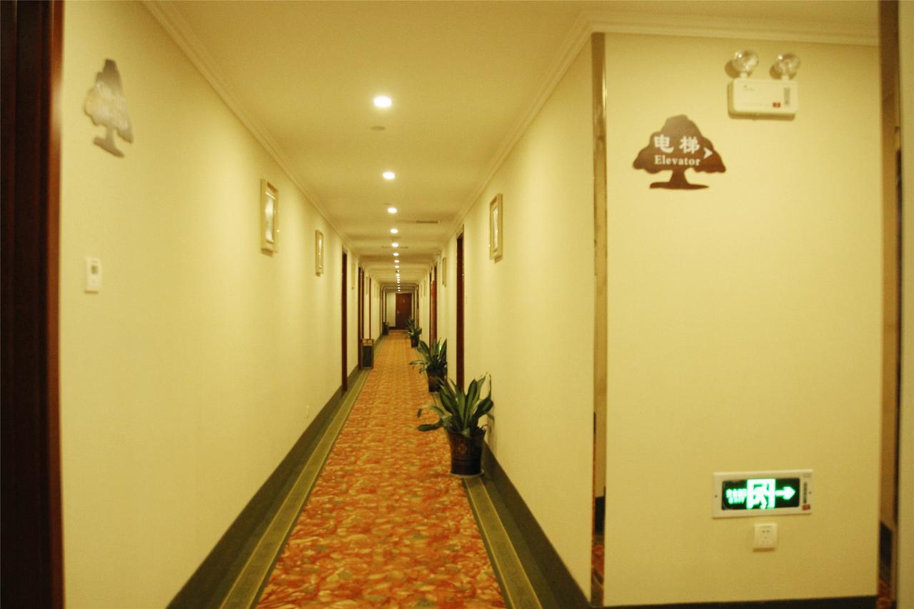 Greentree Inn Jiujiang Railway Station Business Hotel Buitenkant foto
