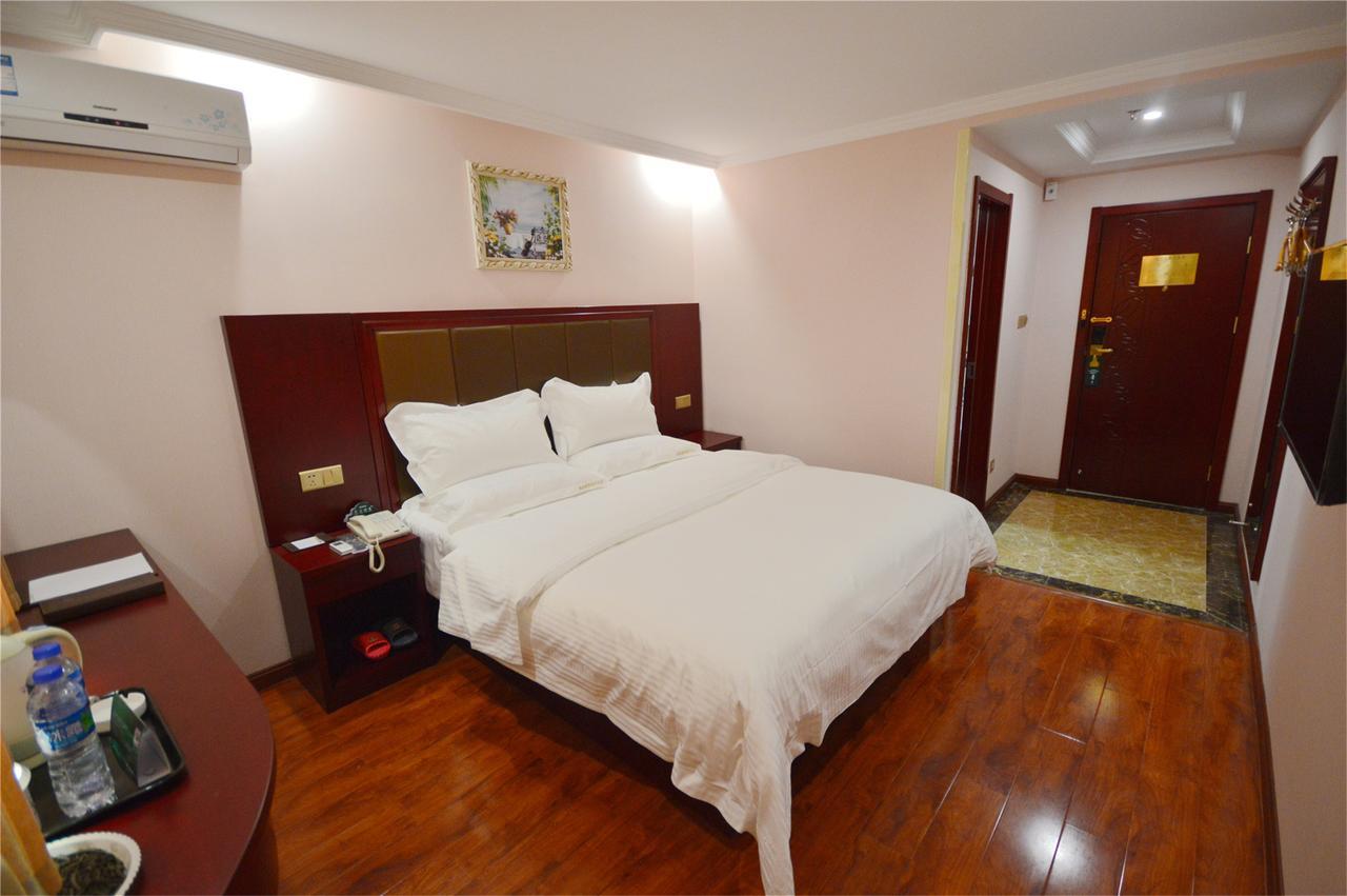 Greentree Inn Jiujiang Railway Station Business Hotel Buitenkant foto