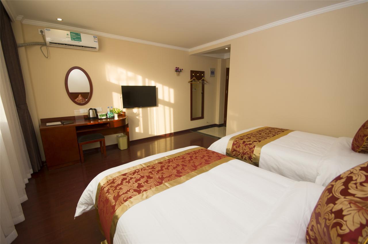 Greentree Inn Jiujiang Railway Station Business Hotel Buitenkant foto